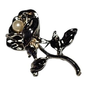 Vintage Silver Tone Rose Flower White Faux Pearl Pin Brooch